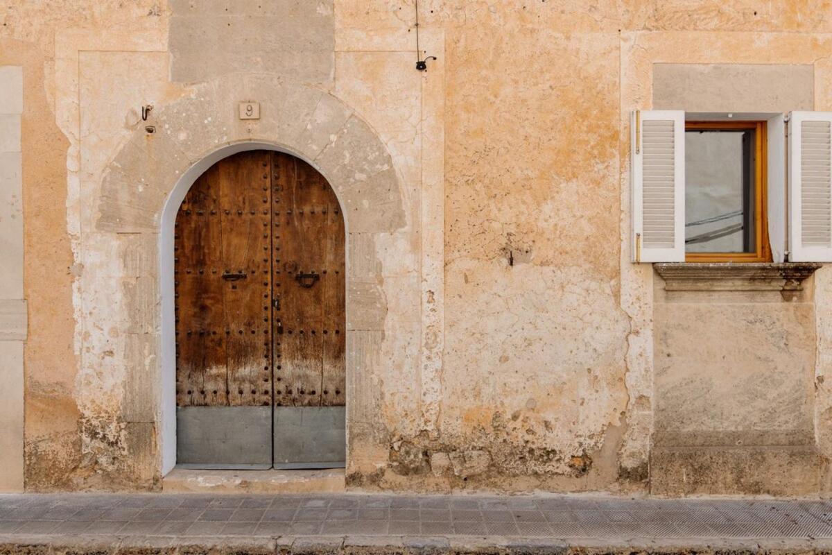 Santanyi's Hidden Gem - A Townhouse With Soul Santanyí